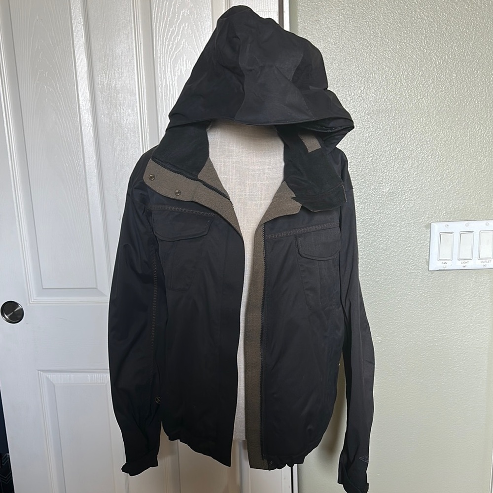 Columbia Womens Black snow Jacket with Hood